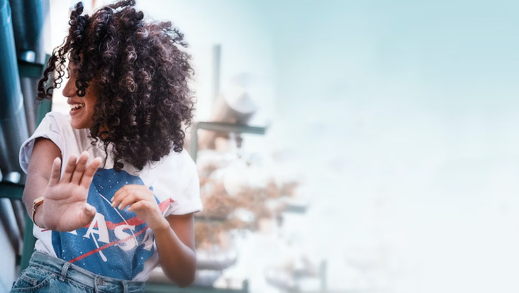 17 Clear Indicators an Aquarius Woman is Finished with You