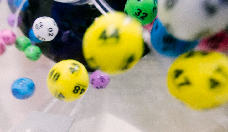 Astrology's Picks: Lucky Zodiac Signs in 2024