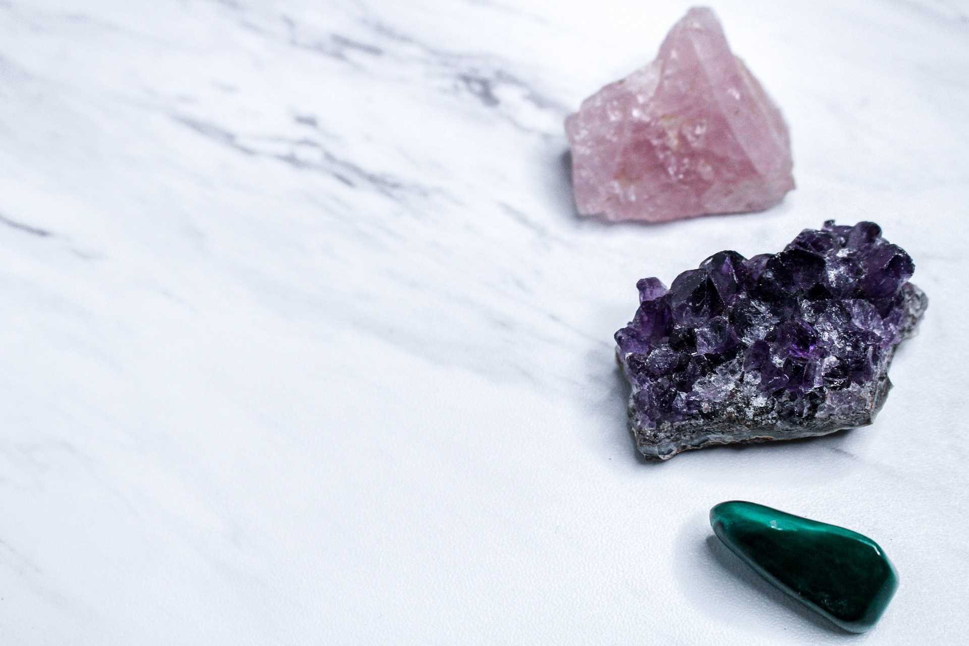 The Best Crystals For Moon Phases – A Guide For Harnessing Moon Energy!
